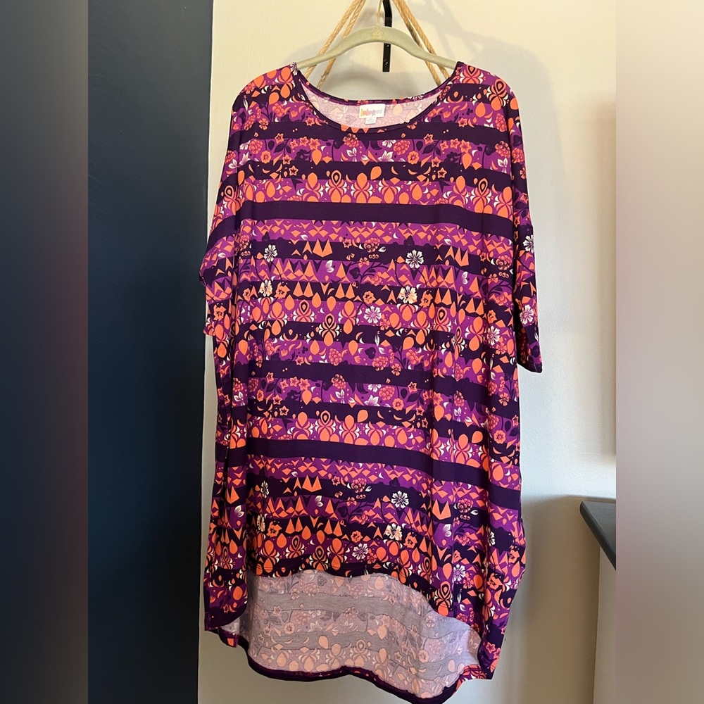 New without tags LuLa Roe top